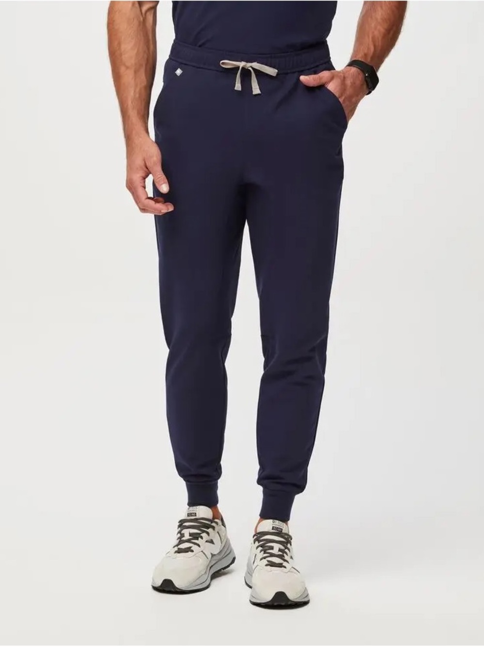 Figs Men's Navy Tansen Jogger Scrub Pants, Size Medium Short